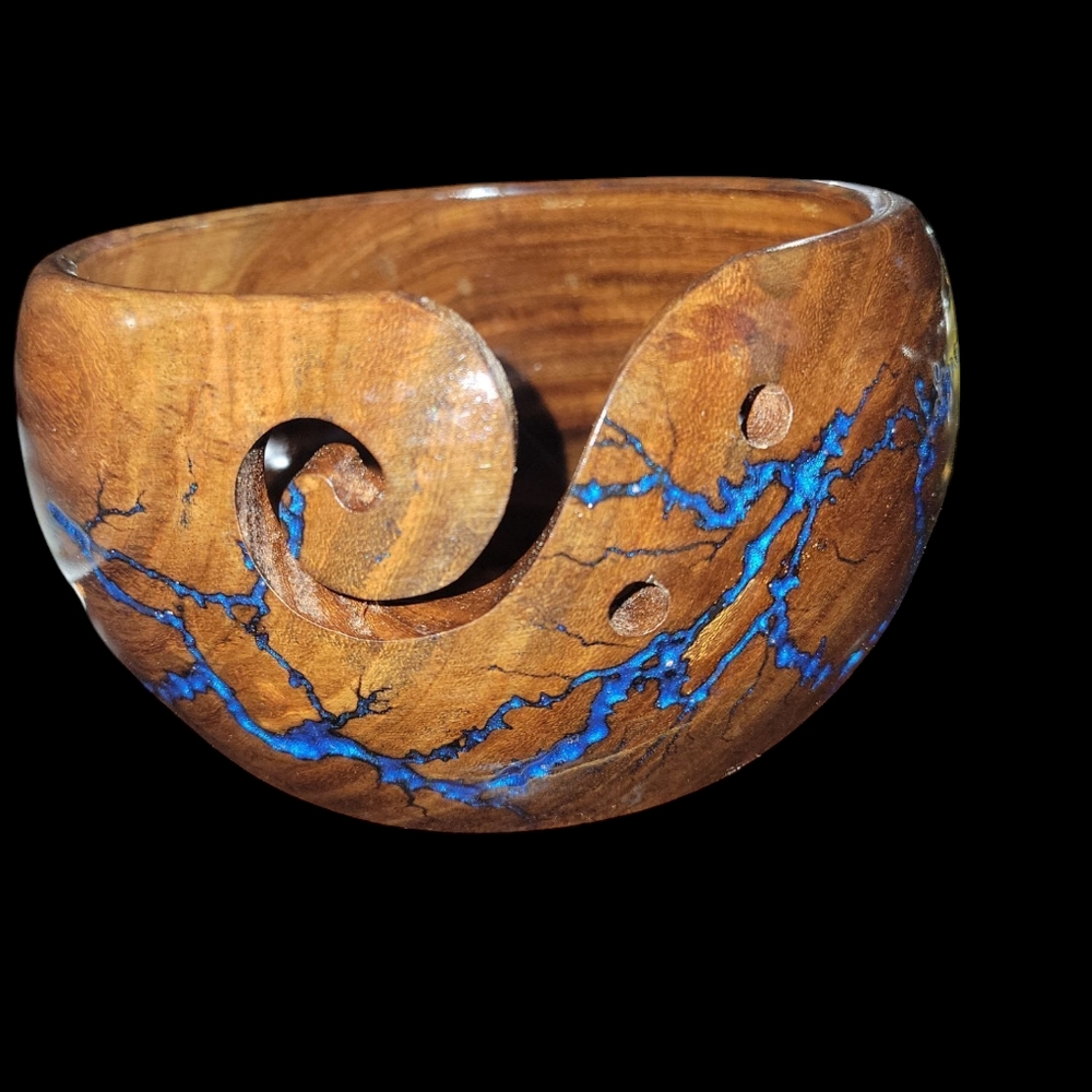Wooden Yarn Bowl Rosewood Yarn Storage Bowl Holder & Dispenser